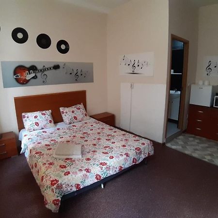 Old Town Friendly And Lovely Apartment Bucareste Exterior foto
